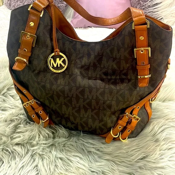 Michael kors collection discount bags
